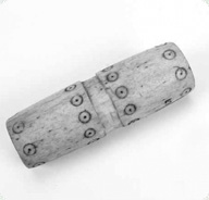 Makah gambling toggle from Ruttle article. Courtesy National Museum of the American Indian, Smithsonian Institution